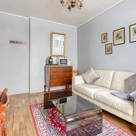 T2 Au Calme A 2 Min A Pied Du Chateau - Le Versaillais *